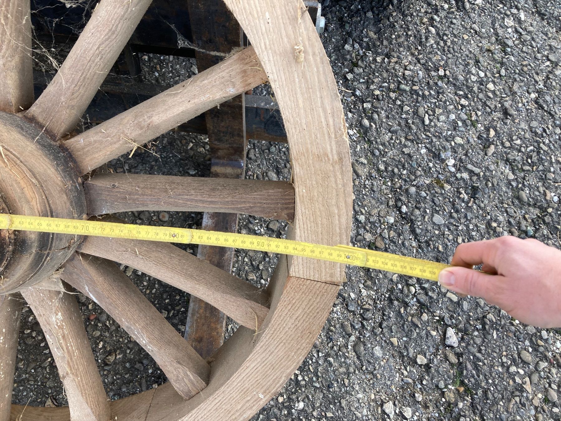 Pneus & Kompletträder: Holzrad – Defekt aus Oberbipp von  1