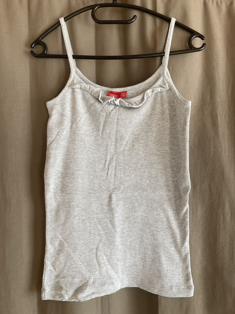 Top: Top Esprit – Nuovo (secondo la descrizione) da Sugiez venduto da Becool18