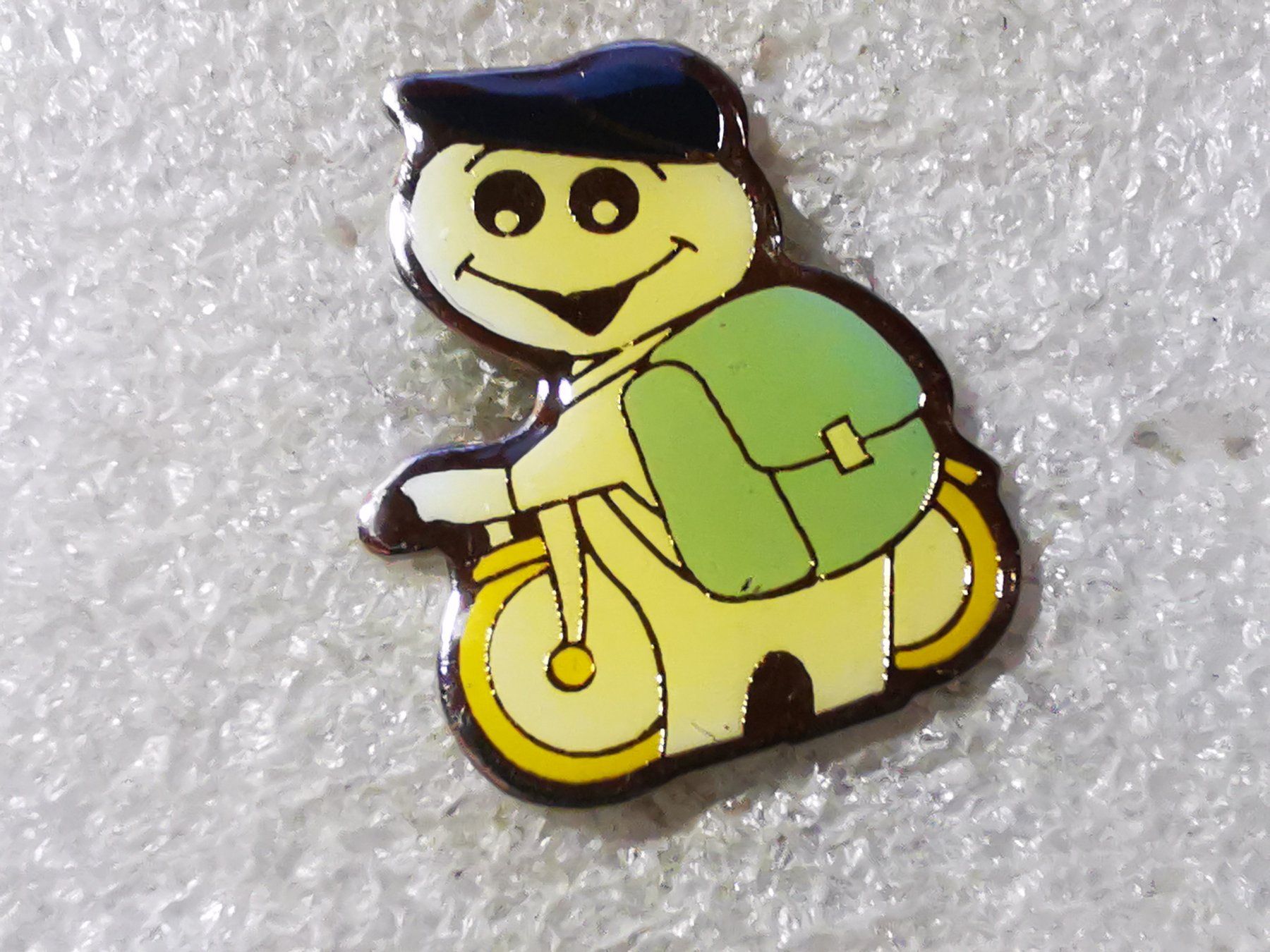 Placchette & Badge: Ansteckpin 94: Maga Bio – Usato da Oppligen venduto da Pin-Fall-Shop