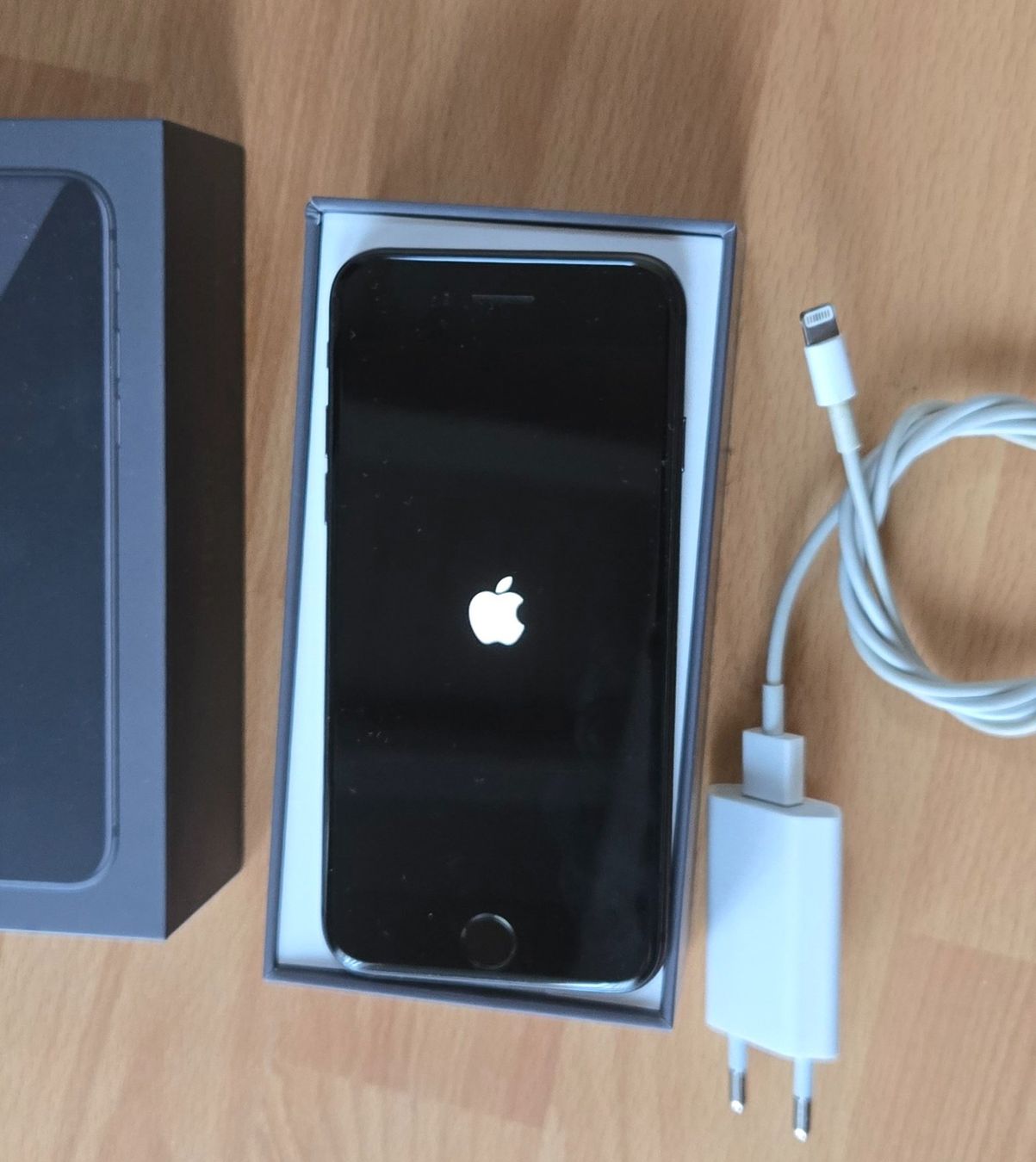 Apple Handys / Smartphones: iPhone 8 schwarz – Gebraucht aus Oberburg von Audi-Q5 3