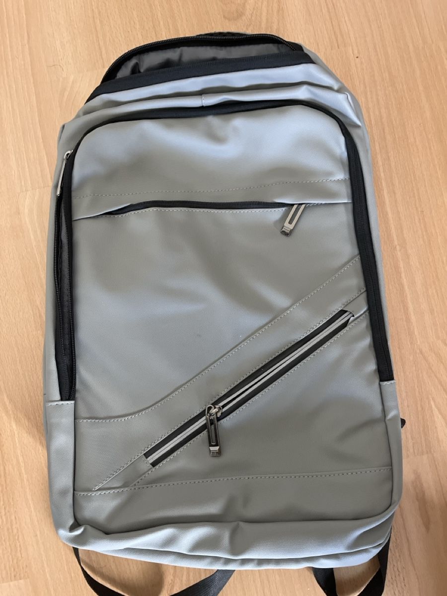 Rucksäcke: Backpack – Neu (gemäss Beschreibung) aus Dietlikon von clf_g9mp