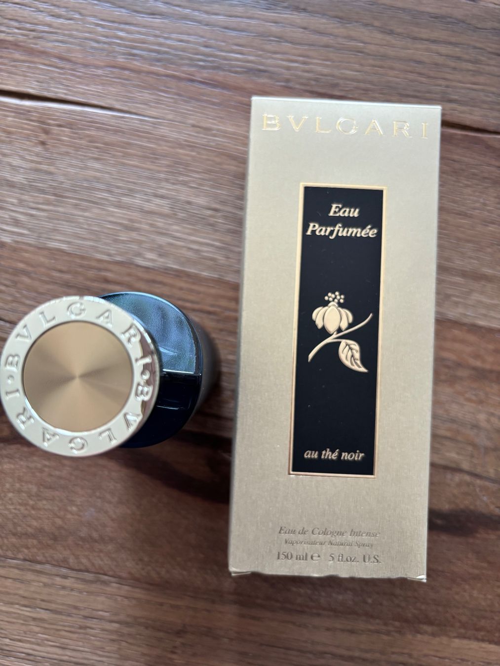 Bulgari Profumi & Eau de Toilette: Bvlgari Eau parfumée au Thé noir 150ml – Nuovo (secondo la descrizione) da Wallisellen venduto da Daisy_Luxury 1