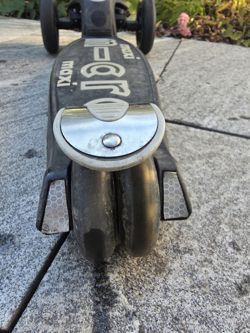 Micro Kickboard: Micro Maxi Scooter schwarz – Usato da Sumiswald venduto da anit13 3