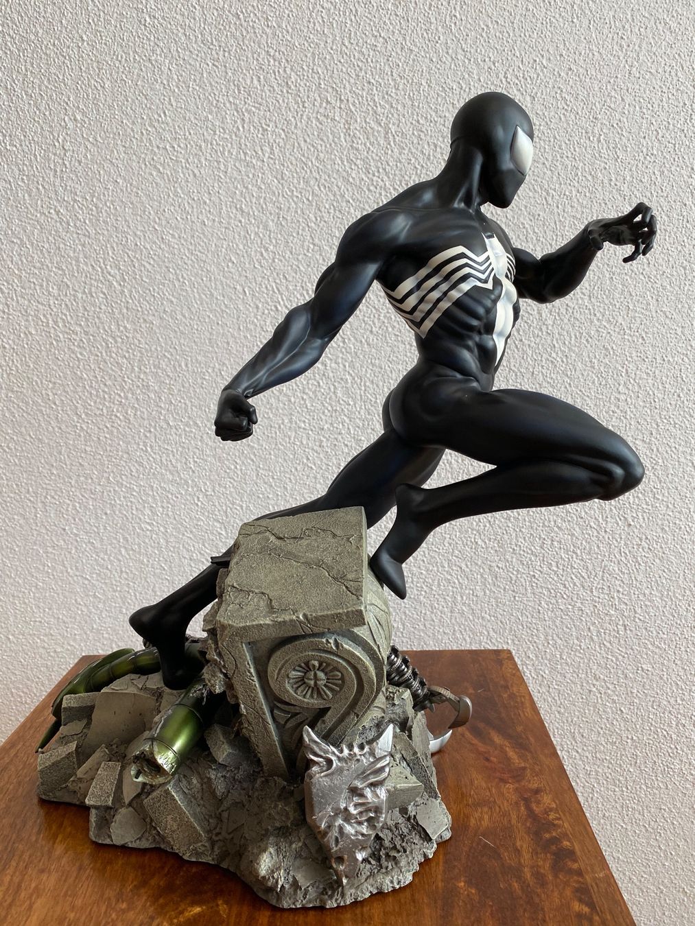 Marvel Statuette: Sideshow Marvel - Spider-Man - Back in Black Statue – Usato da Rotkreuz venduto da Mr.TeaLeaf 2