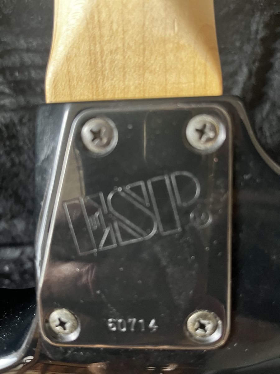 Esp Instruments de musique: ESP M-2 Deluxe 1990 – D'occasion à La Neuveville par lejocko 2