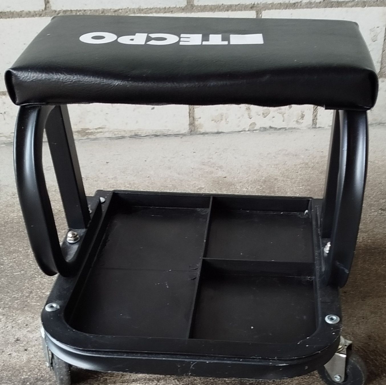 Sgabelli: TECPO Werkstatthocker mit Ablage Rollbar guter Zustand – Usato da Dagmersellen venduto da Mark.1234