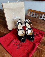 Louboutin black sandal Cross-me 39, worn once!