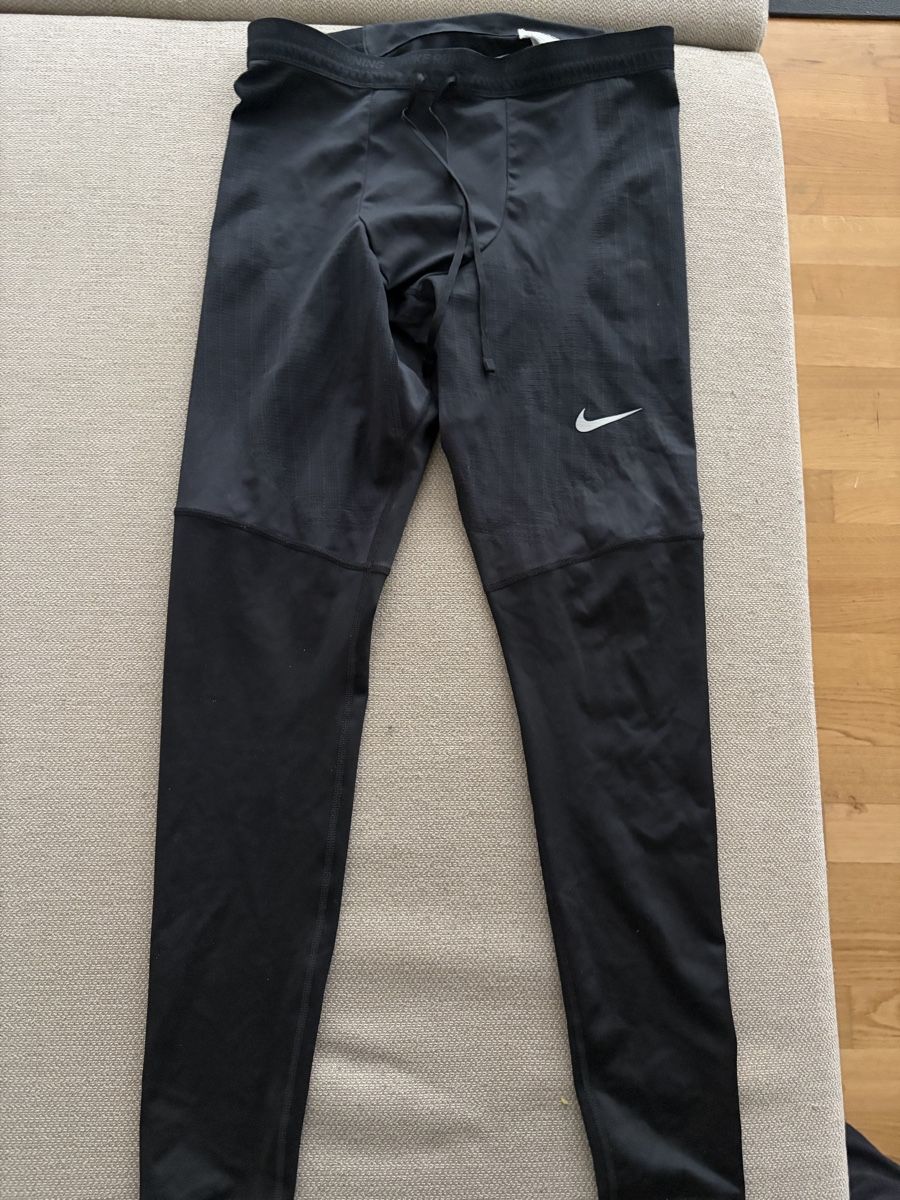 Nike Hosen: Nike Long tights M – Gebraucht aus Zürich von von_sj9s