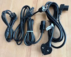 4 Stück neue Netzkabel - DE / Eng / USA