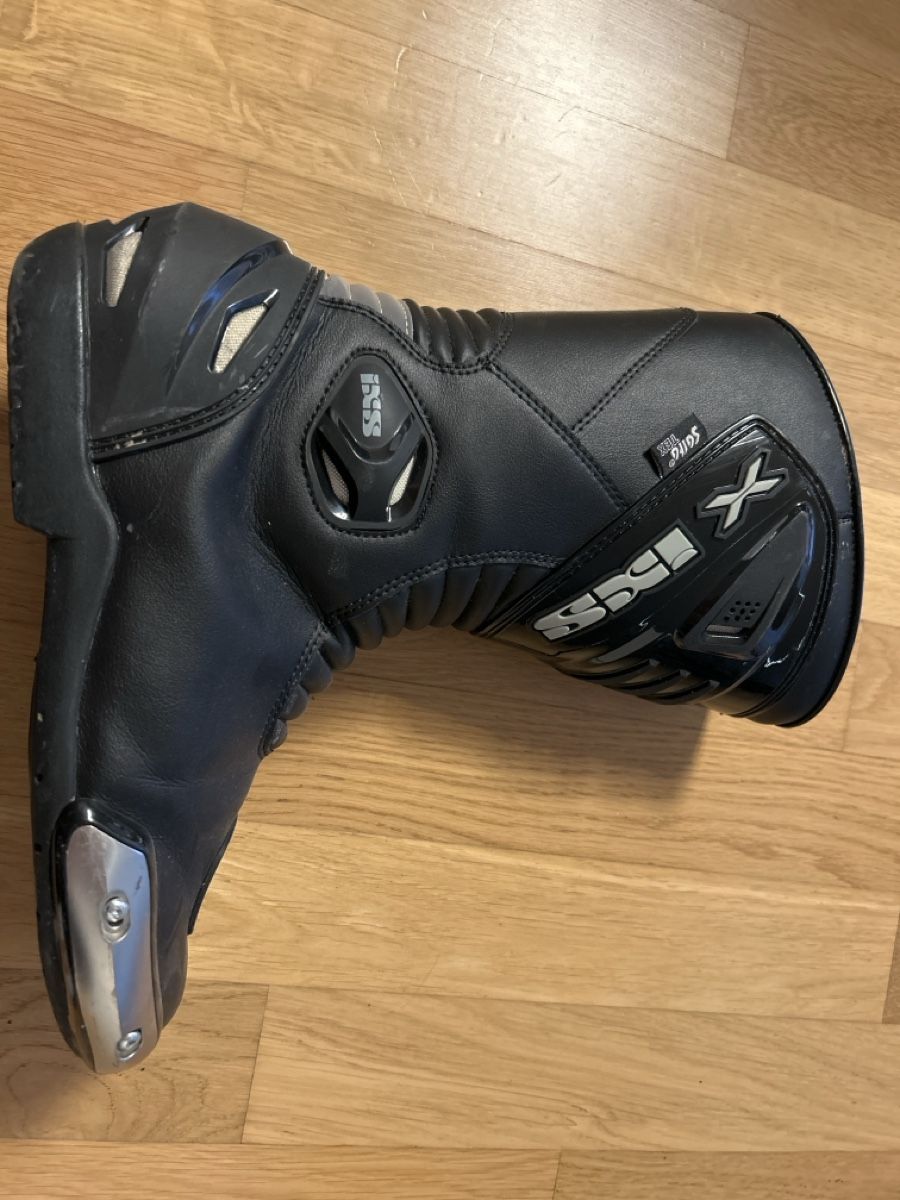 IXS Herrenschuhe: IXS Motorradstiefel, Grösse 43, Schwarz – Gebraucht aus Weiningen TG von Mis_s7yy 2