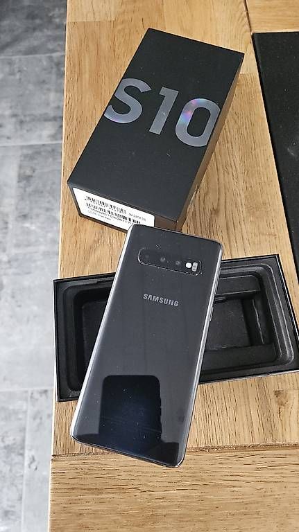 Telefoni cellulari / Smartphones: Samsung Galaxy S10 – Usato da Obergösgen venduto da Paragon 1
