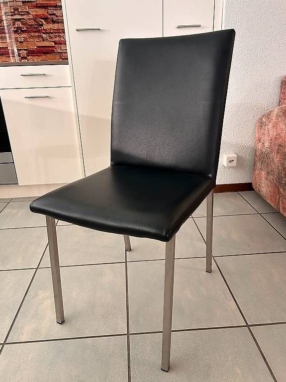 Stühle: 5 Stühle schwarz Stuhl Büro Möbel – Gebraucht aus Ennetbürgen von Ribi8