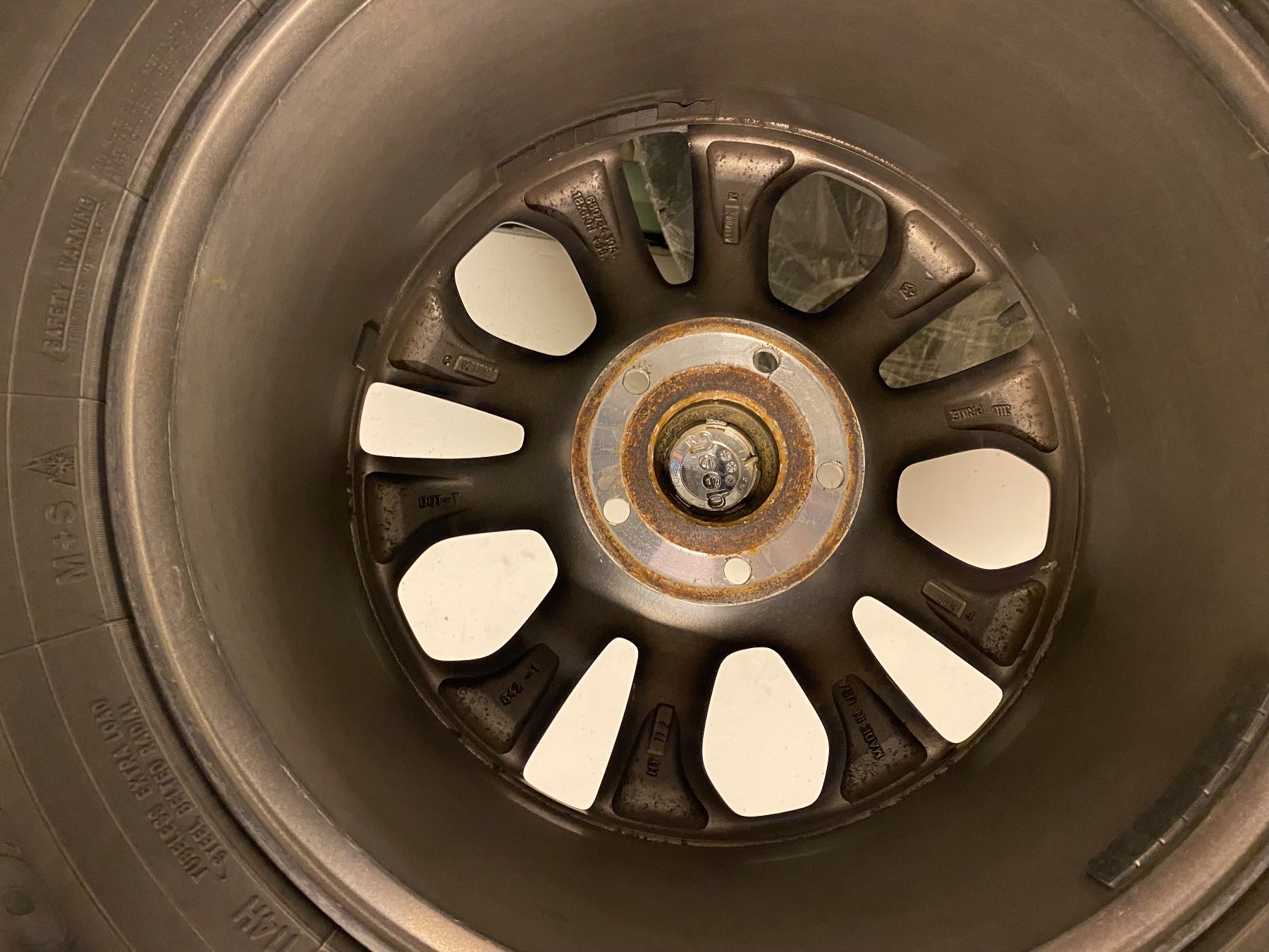 Jeep Pneumatici & Ruote complete: Cerchi invernali completi Grand Cherokee – Usato da Morbio Inferiore venduto da sol_wd6x 4