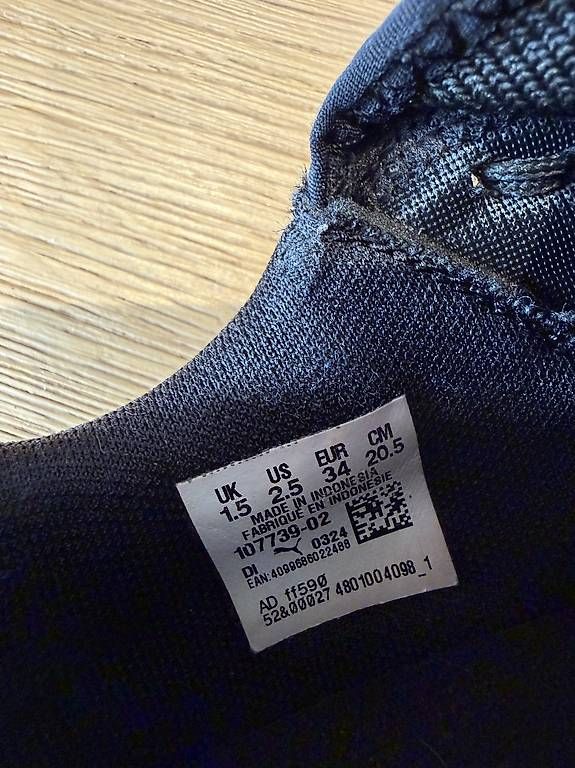 Schuhe für Jungen: Puma Hallenschuhe Grösse 34 – Gebraucht aus Otelfingen von che_26d5 3
