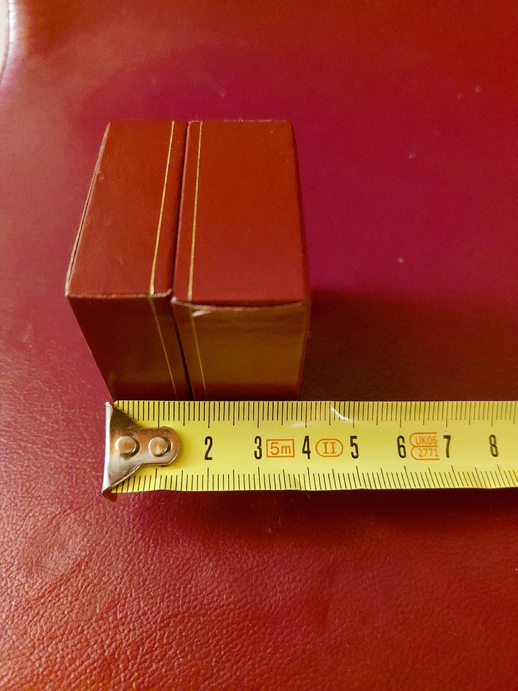 Portagioie: Schmuckschatulle NWI rot-gold Valess, leere Ringbox – Usato da Büttikon AG venduto da lca_v7pb 6