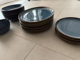 Blaue Teller von IKEA Gladelig