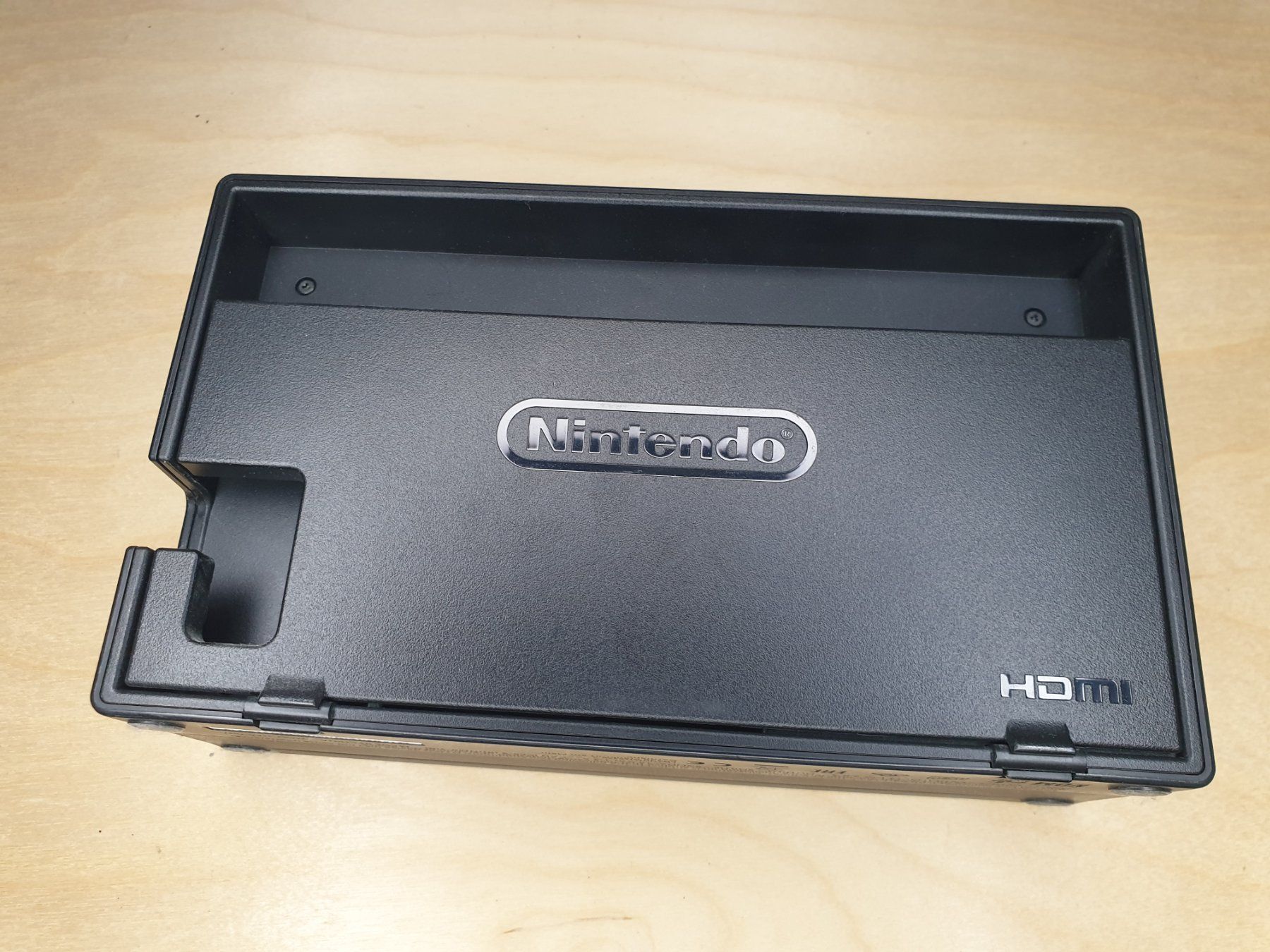 Nintendo Console: Console Nintendo Switch – Usato da Posieux venduto da Csardas. 5