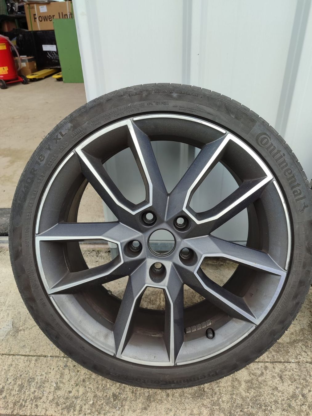 Skoda Pneumatici & Ruote complete: Felgen Skoda Octavia VRS 5E – Usato da Pleigne venduto da skate254 2