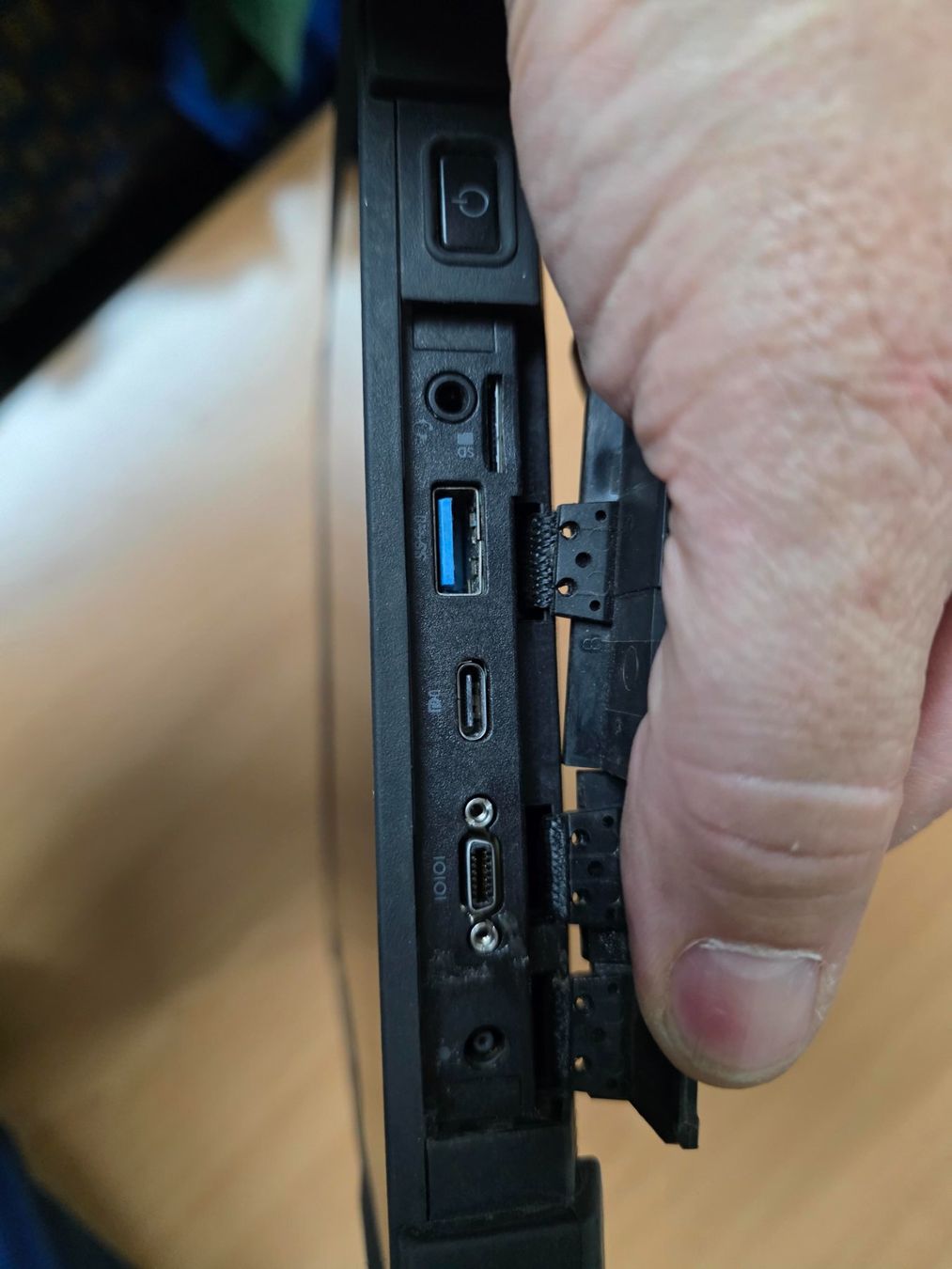 Dell Notebook: Dell Latitude 7212 Rugged Extreme Tablett – Usato da orselina venduto da Moucho 2