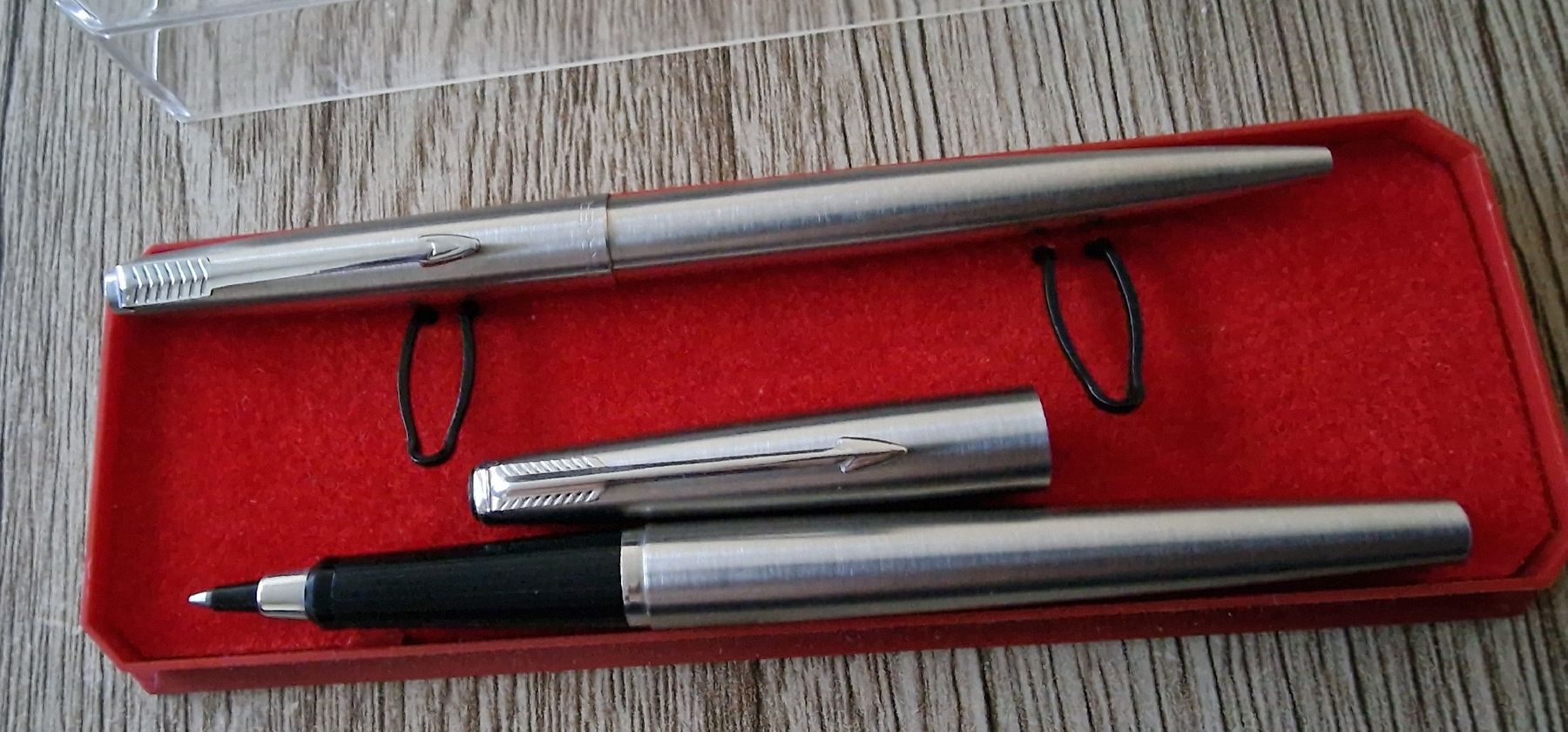 Parker Penna & Evidenziatori: Lots de 2 stylos à bille "Parker mod. 45" – Usato da Genève venduto da Petit-Ange 5