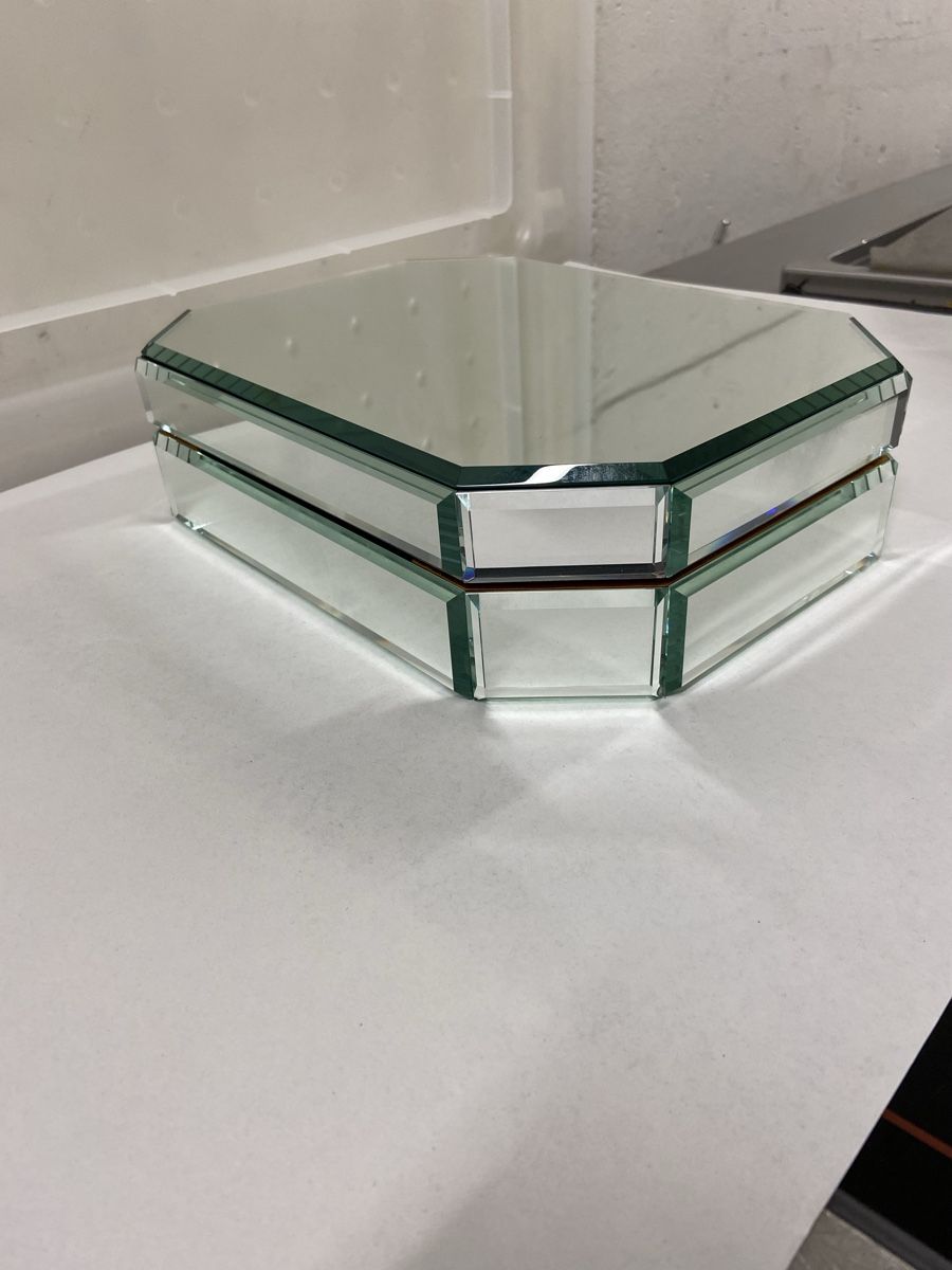 Portagioie: Schmuckschatulle Facettierte Glas Spiegel 8eckig – Usato da Dietikon venduto da brocki-eyra 4