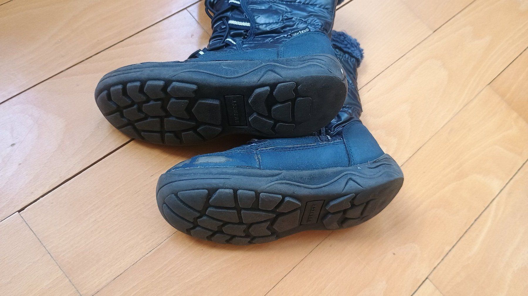 Scarpe per ragazze: Schuhe Mädchen Gr. 28 – Usato da St. Gallen venduto da takalusu 2