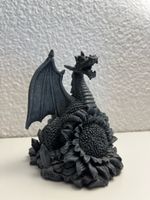 Drache Figur auf Sonnenblume Top Zustand