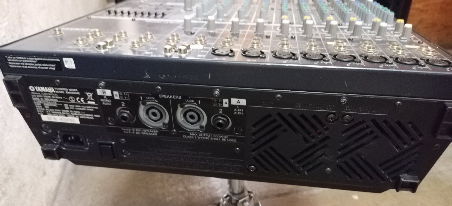 Yamaha Console di mixaggio: Table amplifié Yamaha EMX5014c – Usato da Vevey venduto da Djporradao 5