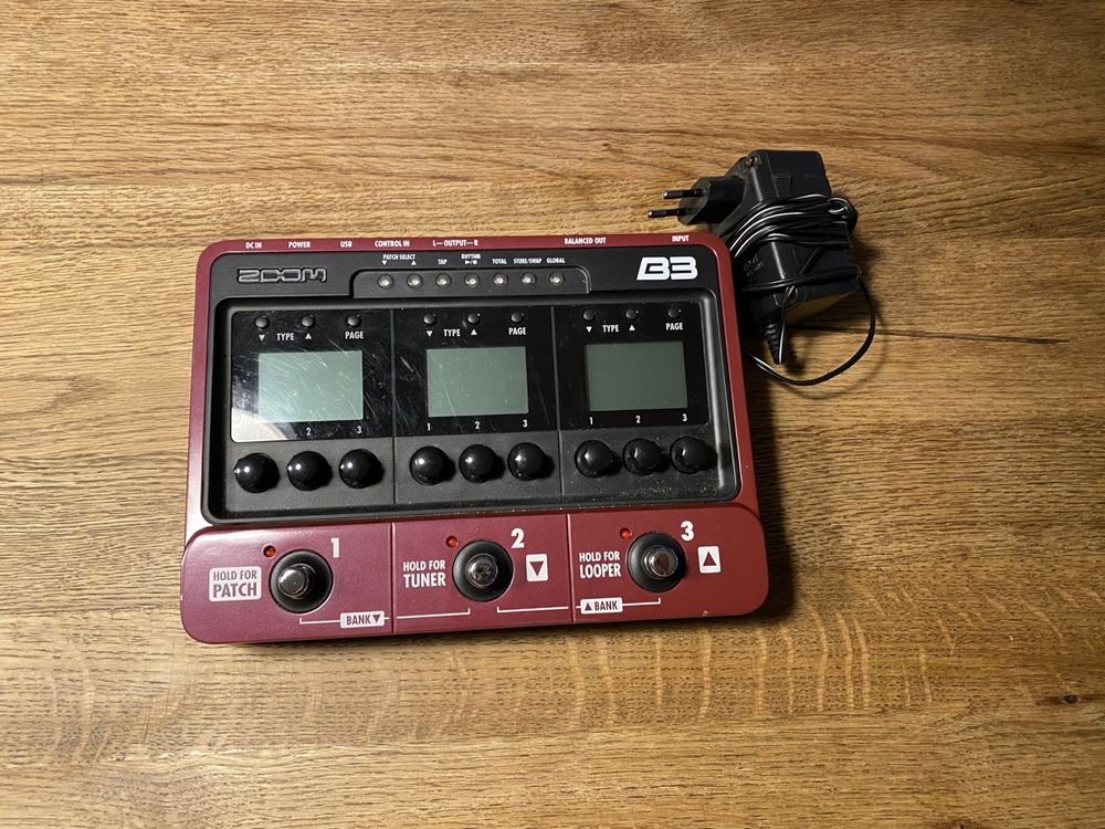 Zoom B3 Bass Effects & Amp Simulator (Gebraucht) in Horn für CHF 90 ...