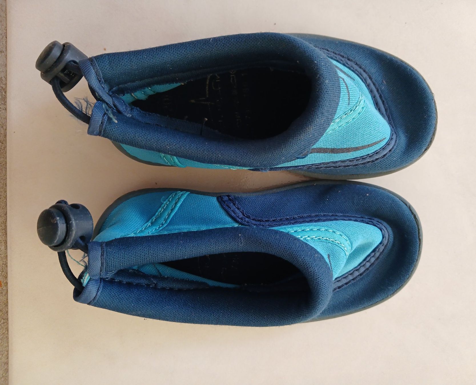 Scarpe per ragazzi: Badeschuhe Grösse 20 – Usato da Arlesheim venduto da rut_fb7k 1