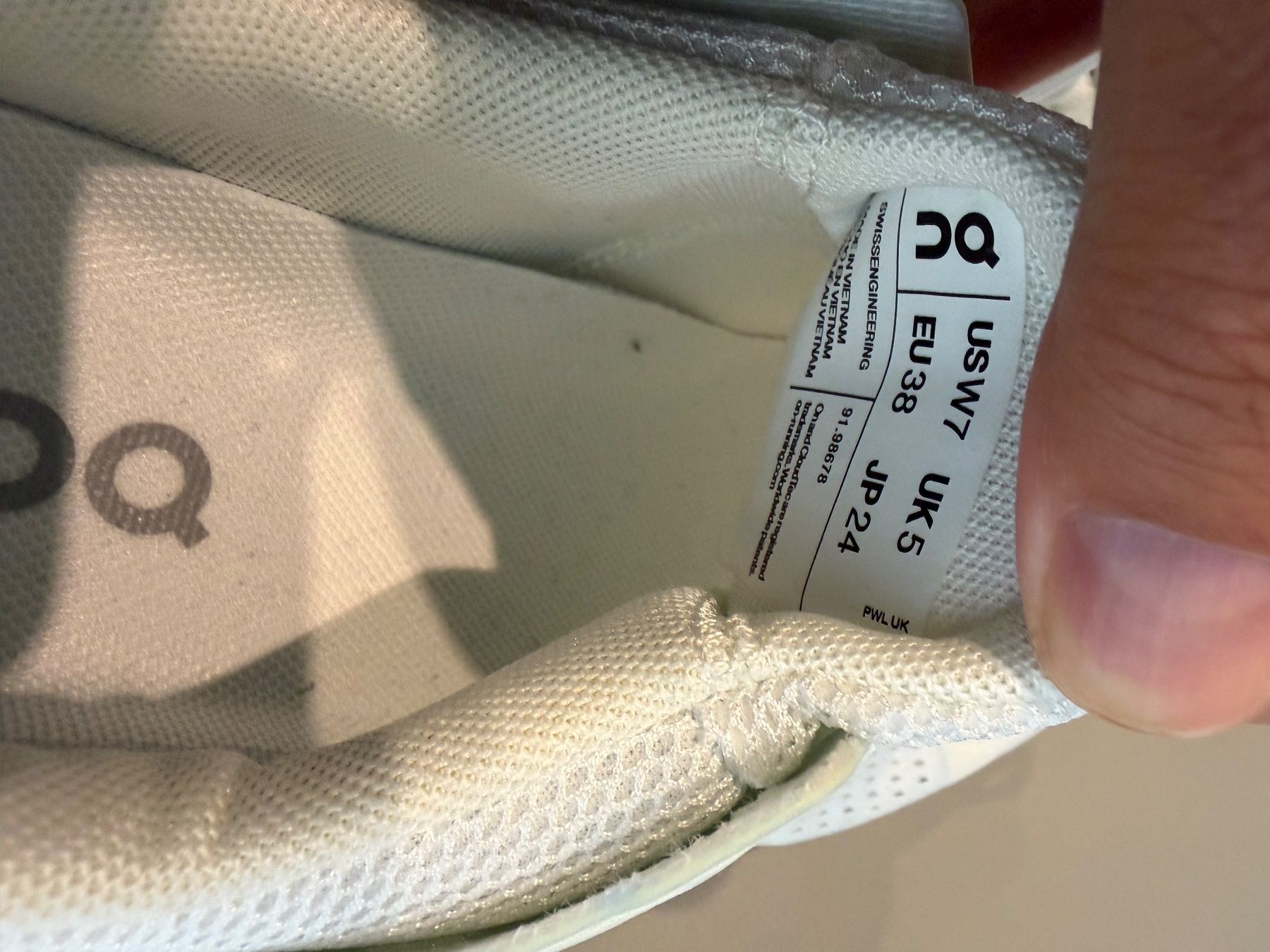 Scarpe da donna: On Schuhe – Usato da Kappel SO venduto da Gerta1 2