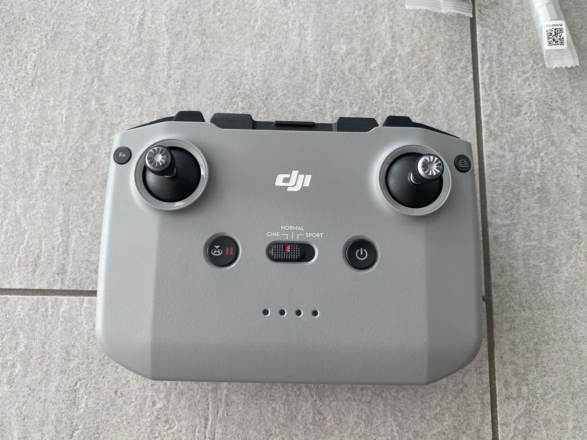 DJI Videocamere: DJI Mini 2 Fly More Combo Drohne neuwertig – Nuovo (secondo la descrizione) da Chur venduto da rei_8cyw 4