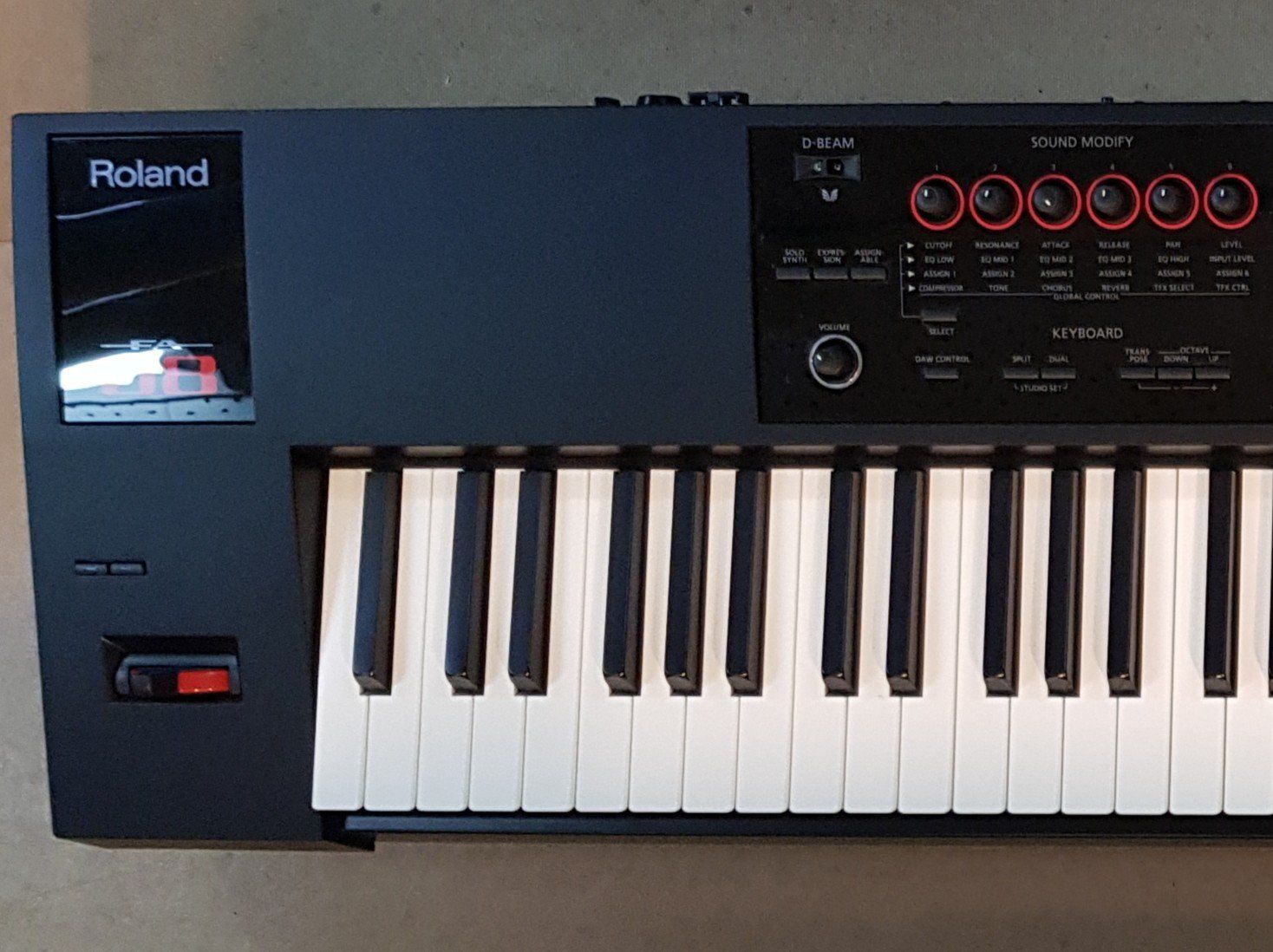 Roland Strumenti musicali: Workstation / E-Piano Roland FA-08 – Usato da Herisau venduto da Musikfestival 4