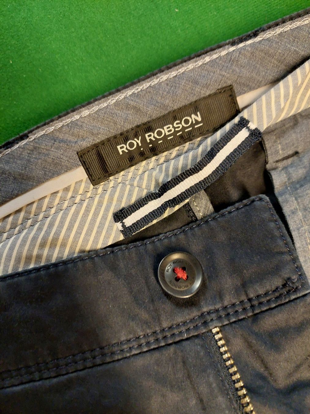 Hosen: Hose dunkelblau – Gebraucht aus Wynau von Meysi 1