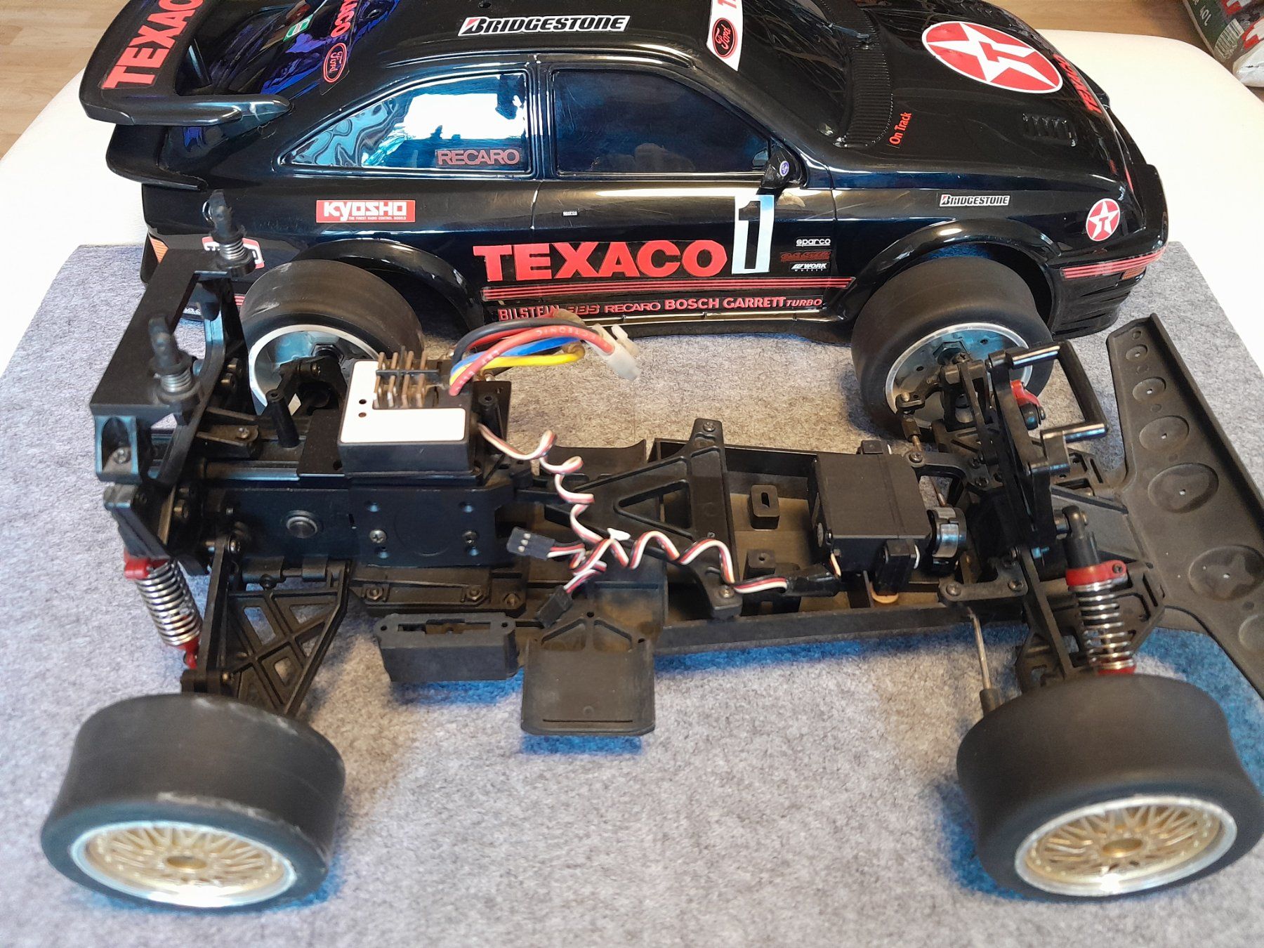 Kyosho RC Modellbau: KYOSHO SUPERTEN 1:9 FORD RS500 – Gebraucht aus Ebnat-Kappel von MAZUKITURB0 5
