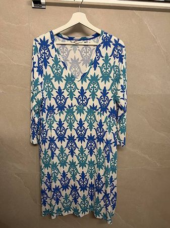 Blau türkis,weißes Sommerkleid