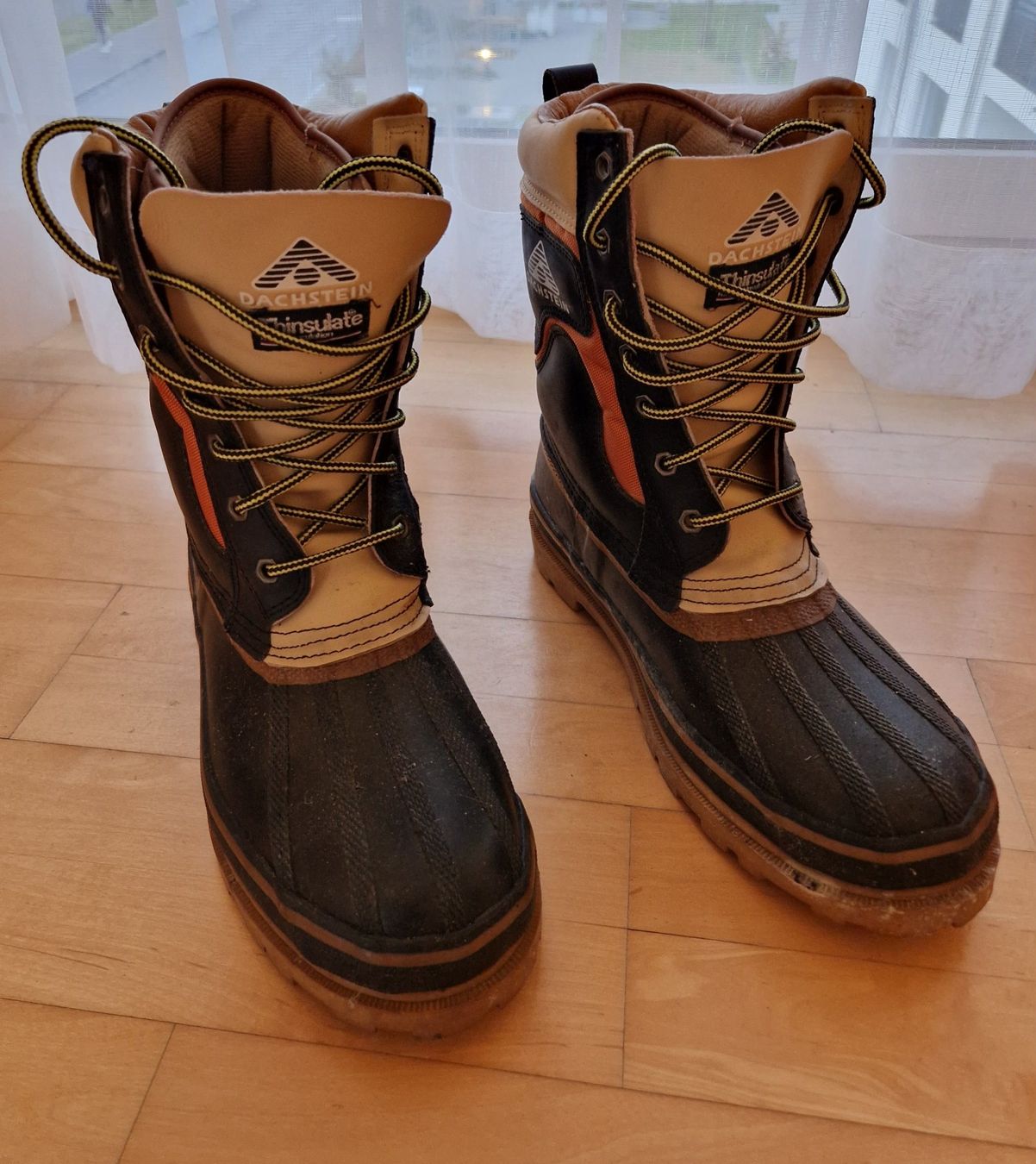 Dachstein Scarpe da uomo: Dachstein Thinsulate Winterstiefel,  Grösse 44 – Nuovo (secondo la descrizione) da Wallisellen venduto da soat