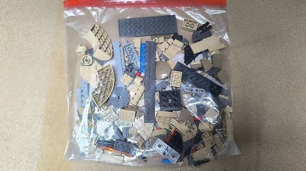 Lego Giocattoli: LEGO Star Wars AAT, Minifigur 75080 – Usato da Bauma venduto da Chantal07 1