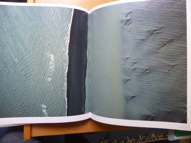Libri: Earthsong - Bernhard  Edmaier – Nuovo (secondo la descrizione) da Brunnadern venduto da lesezirkel 4