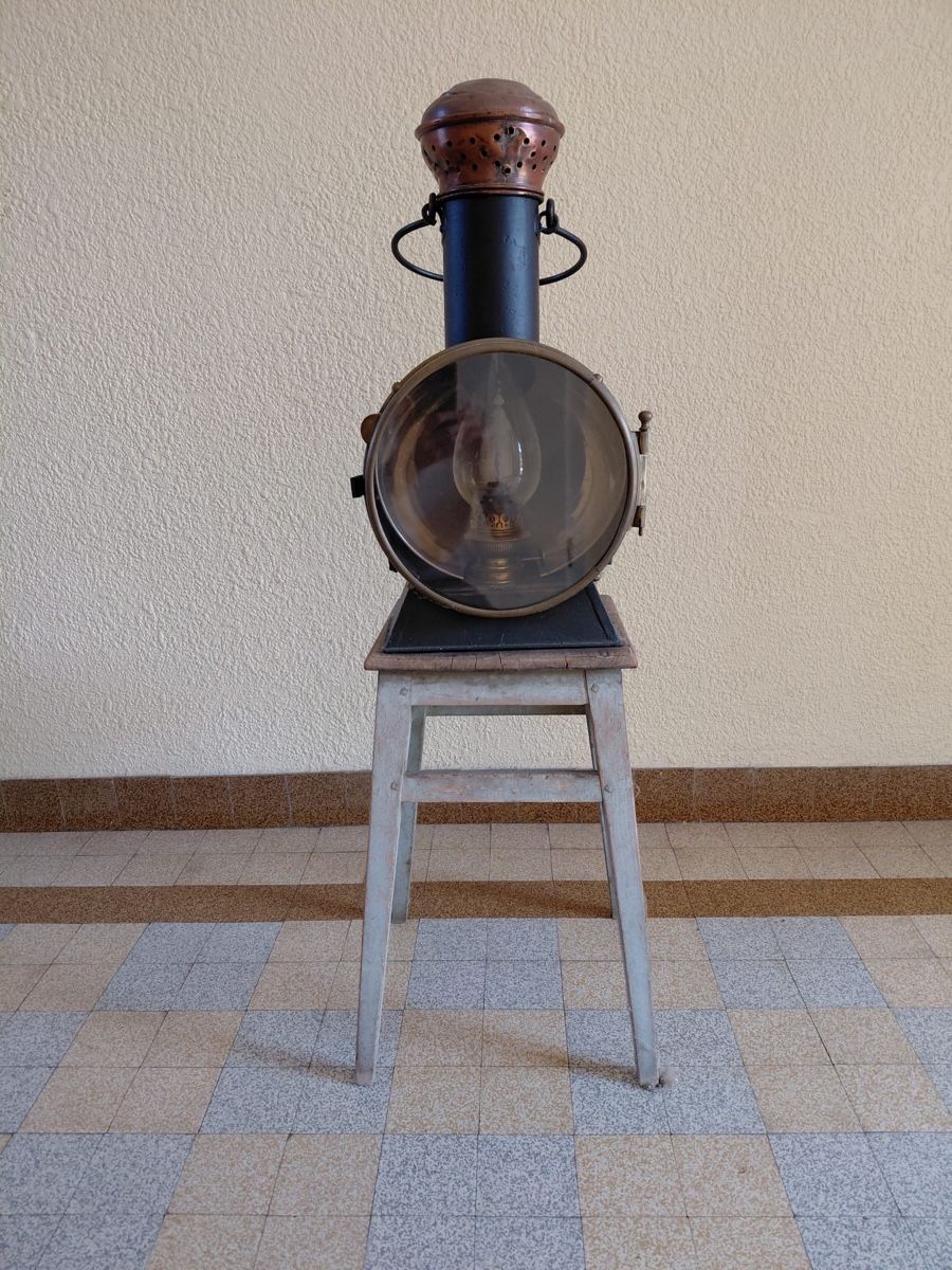 Lampade: Ancienne lampe de train, collection rare! – Usato da Cornol venduto da Blackeagle1