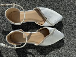 Elegante, weisse Ballerinas mit Strass - Grösse 38, neu