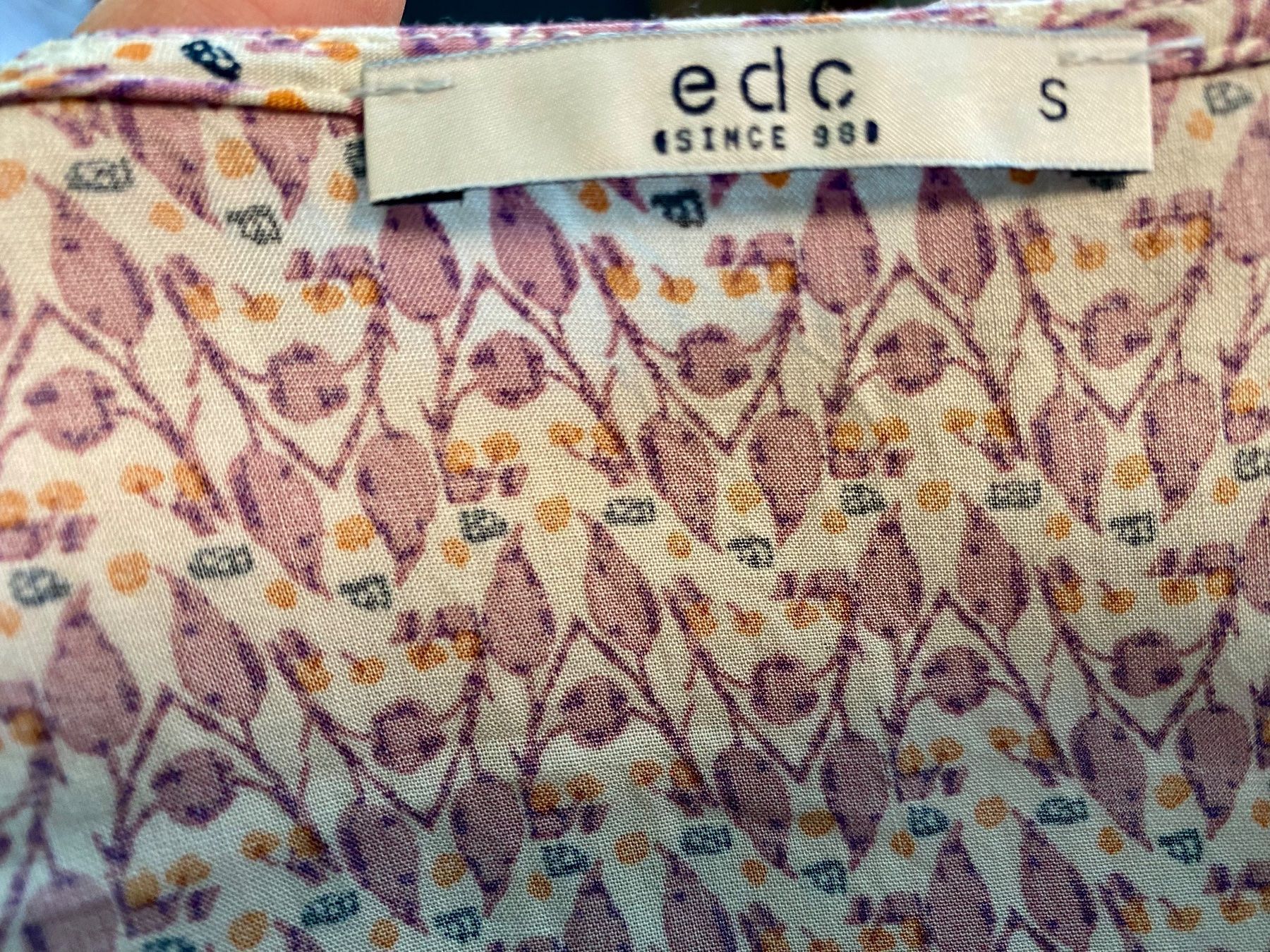 Esprit T-shirt: schönes Blusenshirt von Esprit Gr. S – Nuovo (secondo la descrizione) da Buchrain venduto da Sunny026 4
