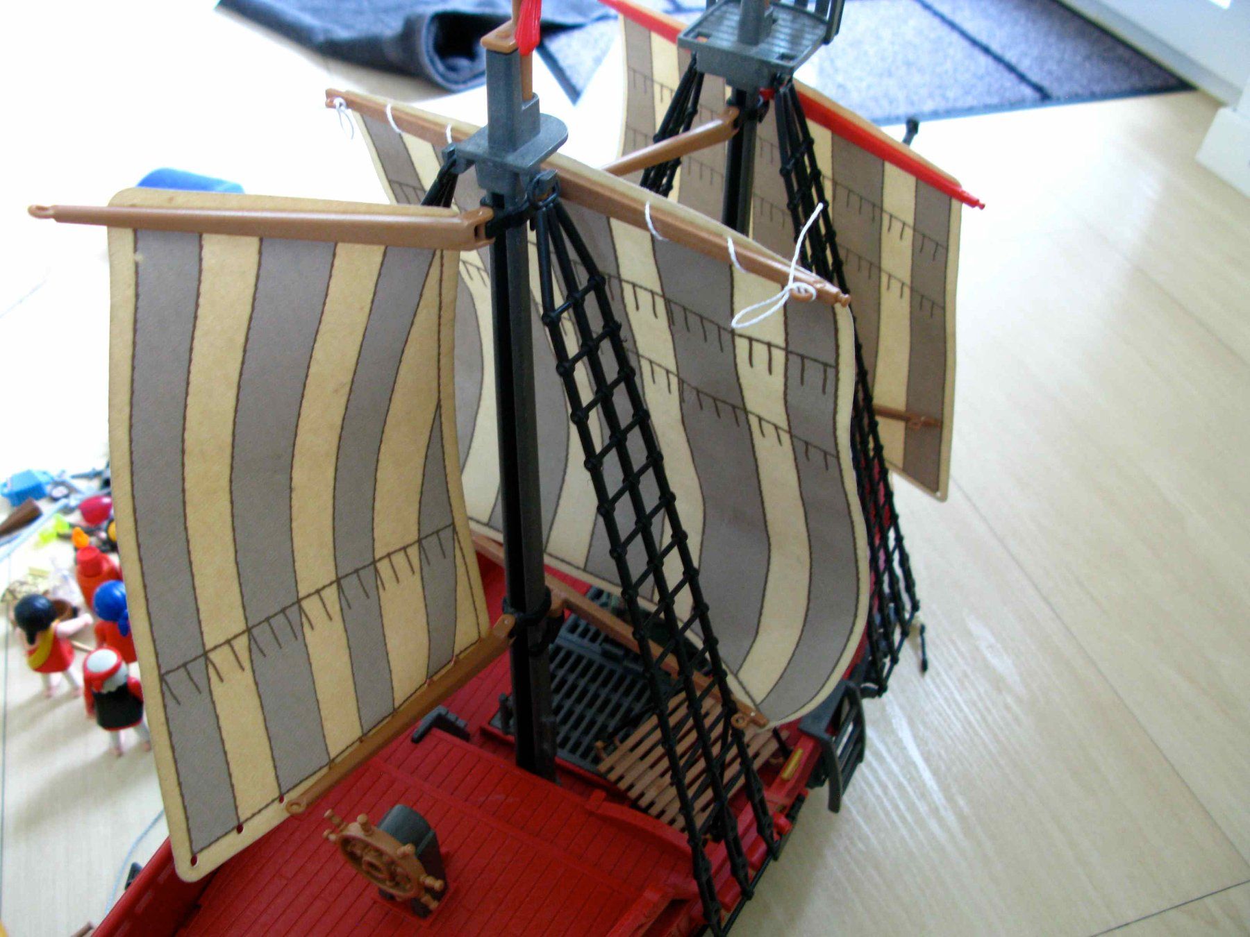 Playmobil Giocattoli: Playmobil Piratenschiff 3940 von 2000 PLUS PLUS – Usato da Samstagern venduto da Betscha 4