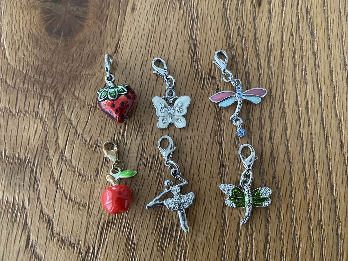 Anhänger: 6 Charms – Gebraucht aus Muri AG von sonneblueme10