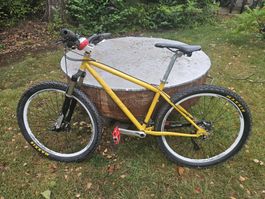 Mountainbike gelb