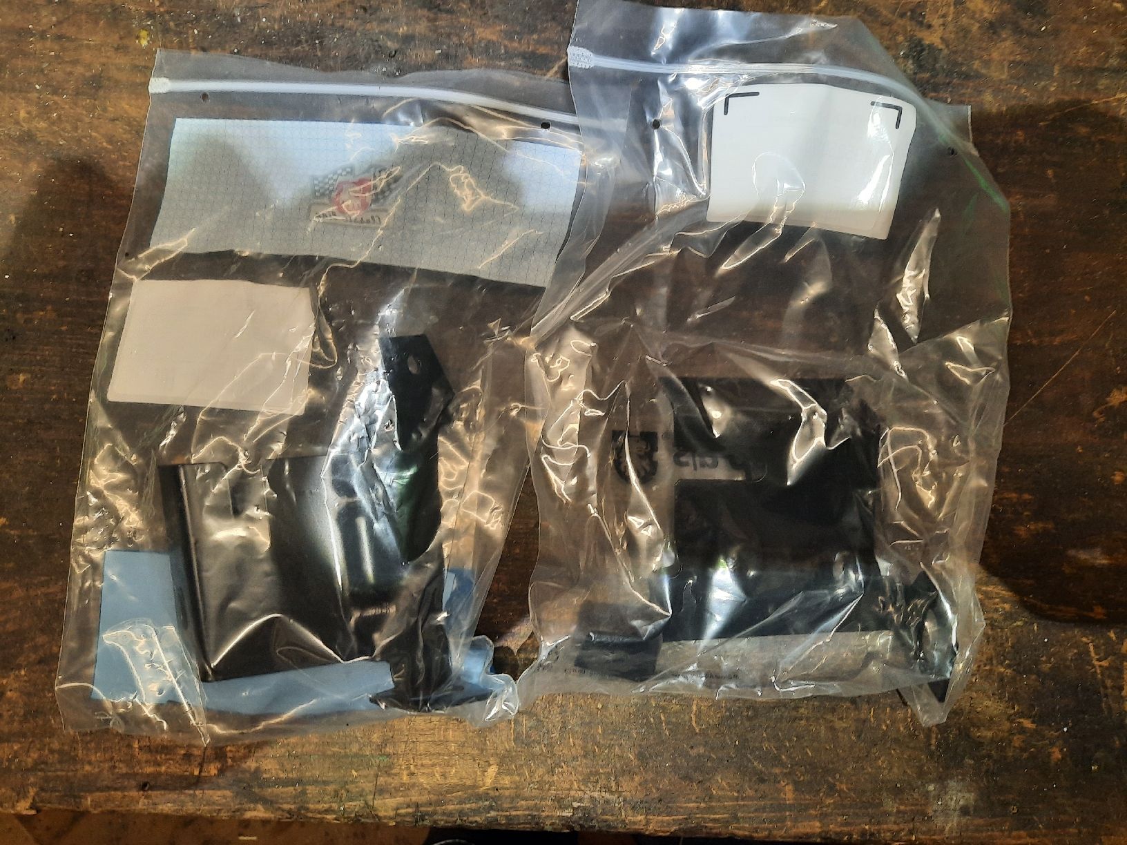 Volkswagen Alle Autoersatzteile: Supports phares à brouillard Golf 2 – Neu und originalverpackt aus Valeyres-sous-Rances von Cor_vintage_7 2