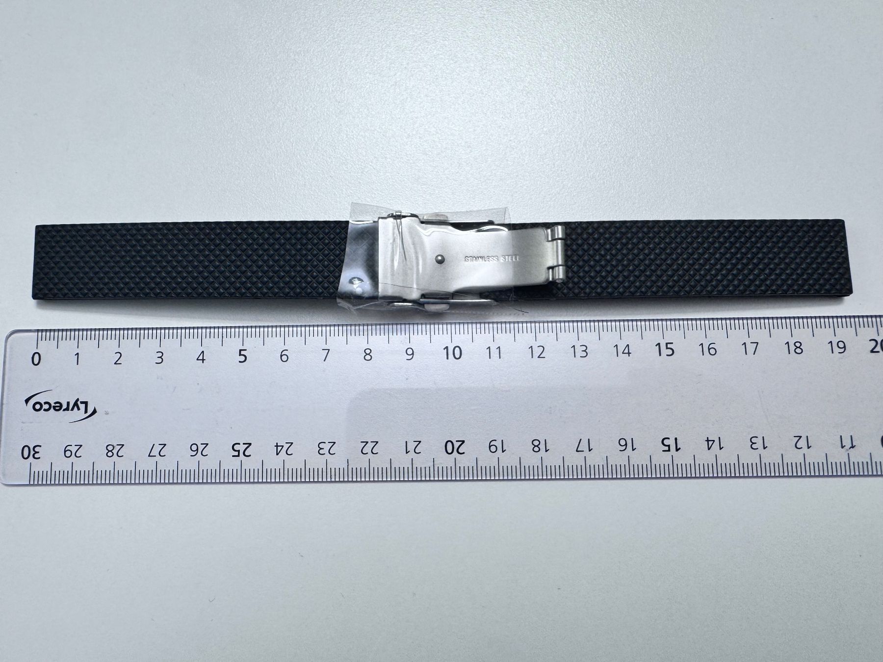 Armbänder & -reifen: High quality 18mm Black Rubber Watch Strap – Neu und originalverpackt aus Zürich von 613_g8jy 7