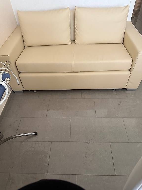 Vetrine: Vitrine- Couchtisch - Bettsofa – Usato da Laufenburg venduto da Brunorosa 3