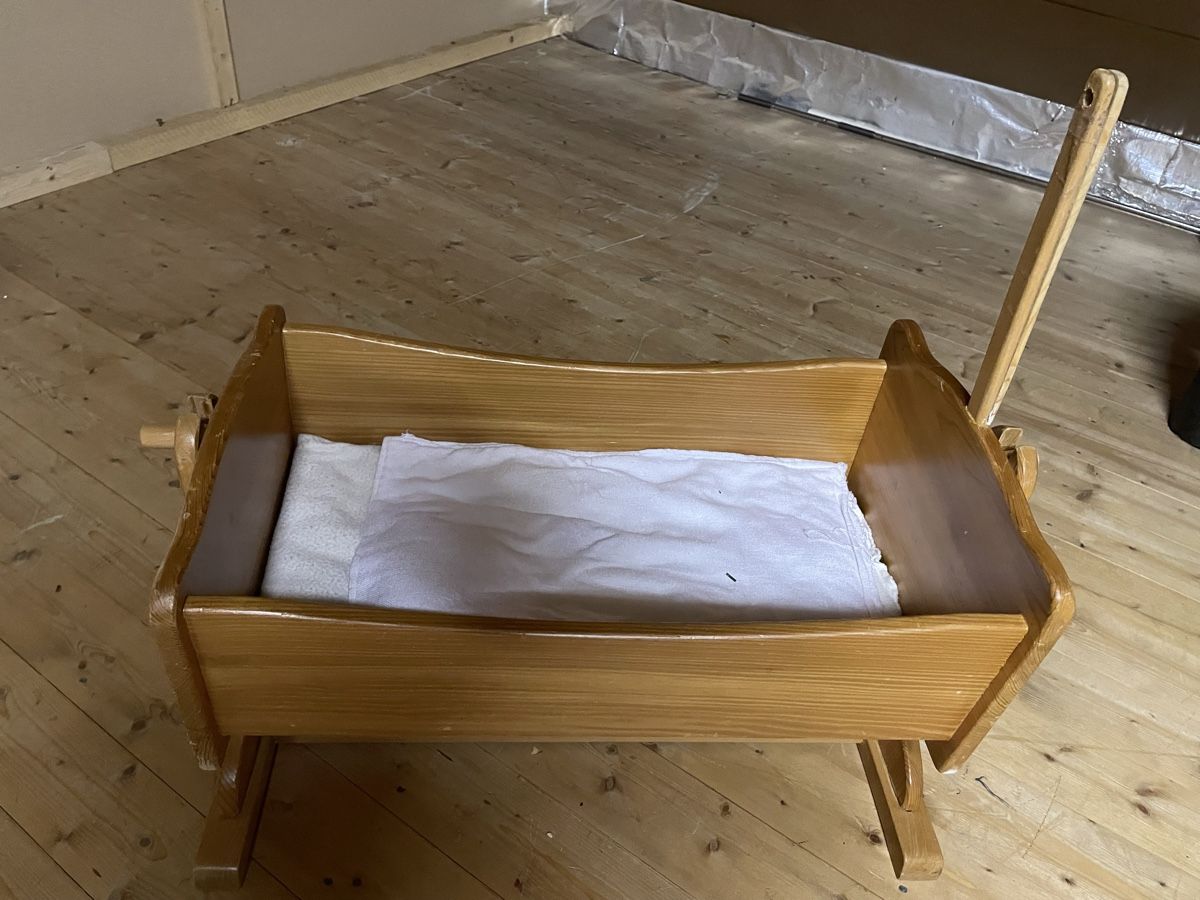 Bascules & balançoires: Holz  Baby Wiege gebraucht – D'occasion à Winterthur par minusch777 1