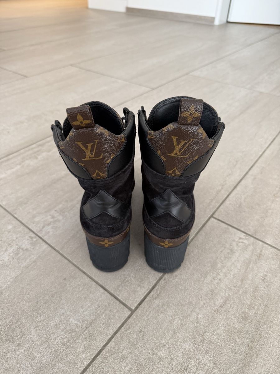 Louis Vuitton Scarpe da donna: Louis Vuitton Laureate Desertboot – Nuovo (secondo la descrizione) da Bronschhofen venduto da van_vkq5 1